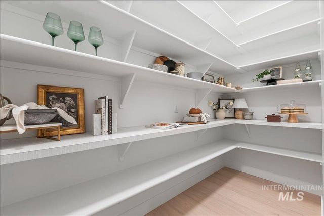 6971 N Cairnhill Way, Eagle, ID 83616