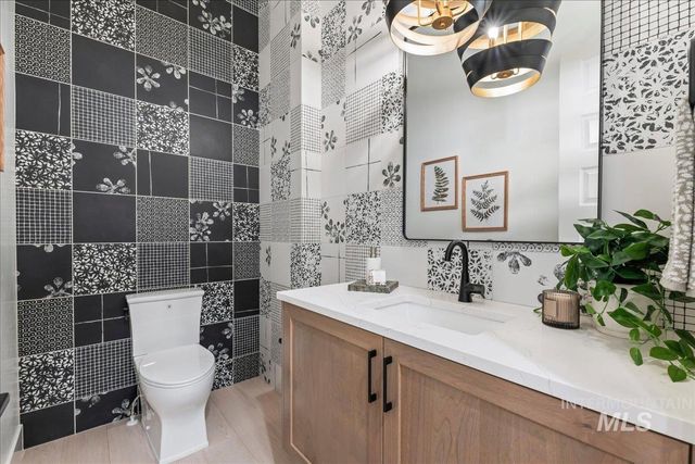 6971 N Cairnhill Way, Eagle, ID 83616