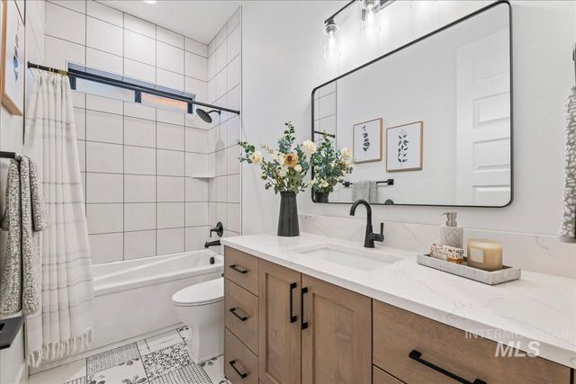 6971 N Cairnhill Way, Eagle, ID 83616