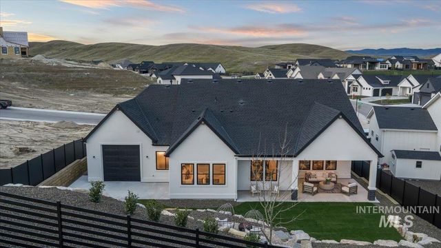 6971 N Cairnhill Way, Eagle, ID 83616