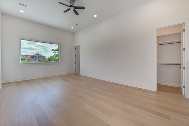 7218 Schiller Street, Houston, TX 77055
