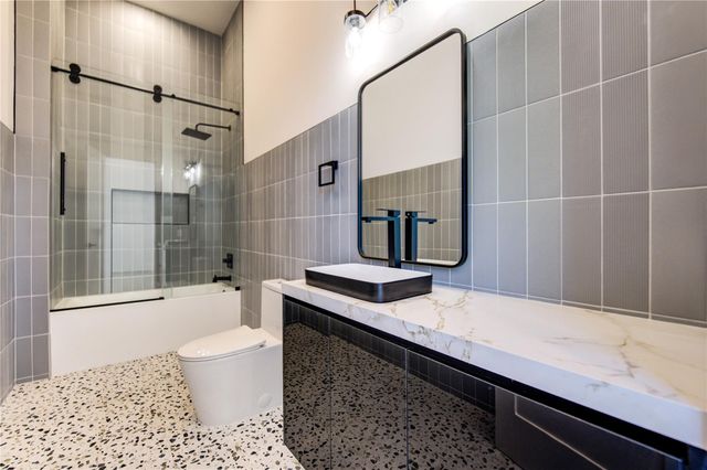 7218 Schiller Street, Houston, TX 77055
