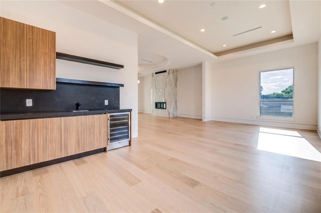 7218 Schiller Street, Houston, TX 77055