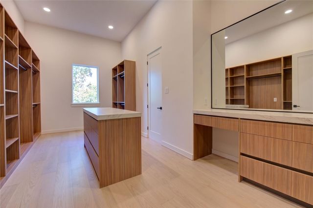 7218 Schiller Street, Houston, TX 77055