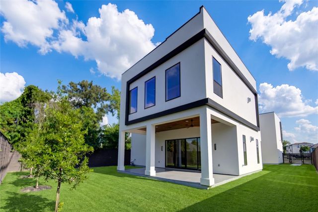 7218 Schiller Street, Houston, TX 77055