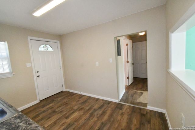 1809 Arbor, San Antonio, TX 78207