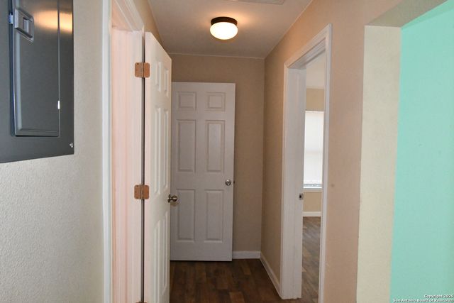 1809 Arbor, San Antonio, TX 78207