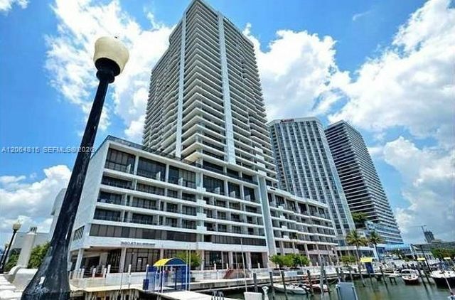 555 NE 15 29H, Miami, FL 33132
