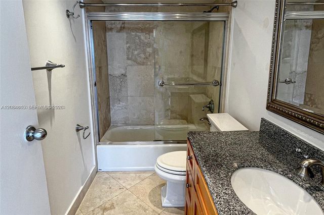 555 NE 15 29H, Miami, FL 33132