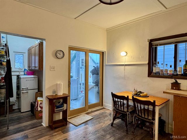 106 E Houghton Avenue, Houghton, MI 49931