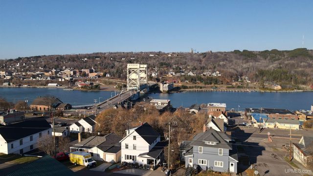 106 E Houghton Avenue, Houghton, MI 49931