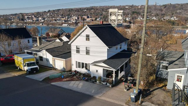 106 E Houghton Avenue, Houghton, MI 49931