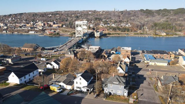 106 E Houghton Avenue, Houghton, MI 49931