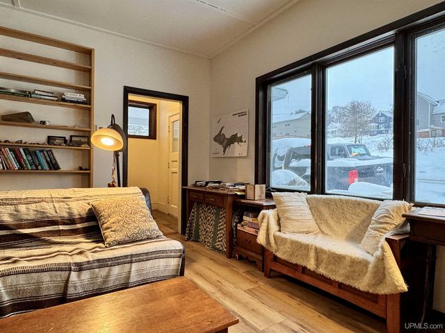 106 E Houghton Avenue, Houghton, MI 49931