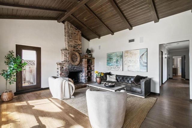 2084 Saint Francis Way, San Carlos, CA 94070