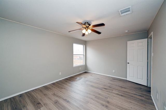 10706 Gleneagles Lane, Rowlett, TX 75089
