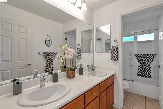 5670 Carlow Way, Antioch, CA 94531