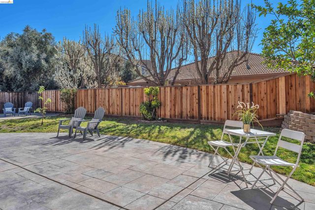 5670 Carlow Way, Antioch, CA 94531