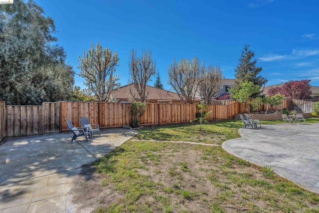5670 Carlow Way, Antioch, CA 94531