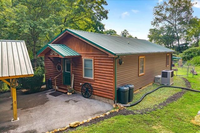 229 Smokey Run Road, Tellico Plains, TN 37385