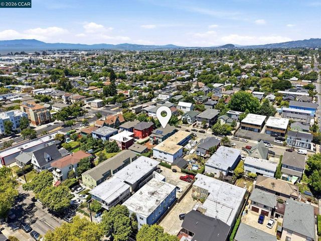1522 Harmon St, Berkeley, CA 94703