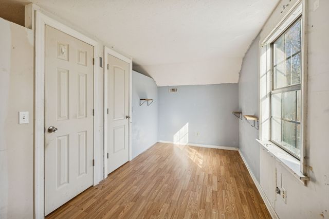 1119 Peninsula Dr, Gallatin, TN 37066