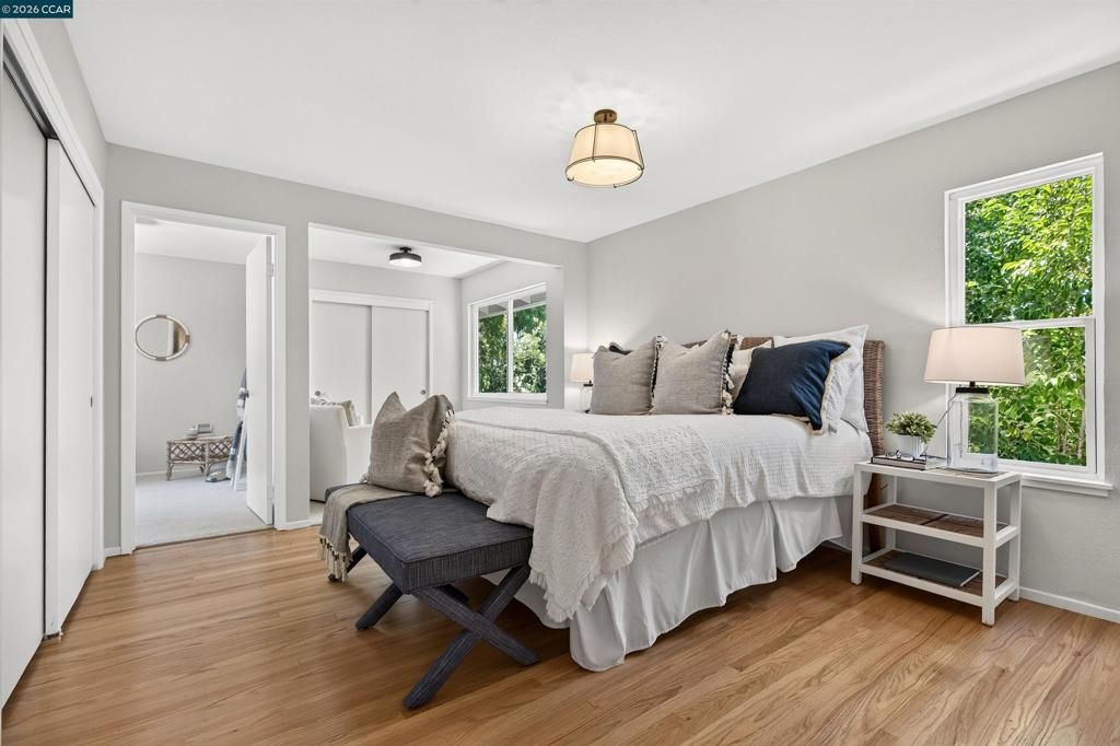 Image 15 of property listing at 6 Pimentel Ct, Moraga, CA 94556