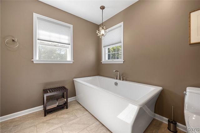 8000 Austrian Pine Circle, Pompey, NY 13104