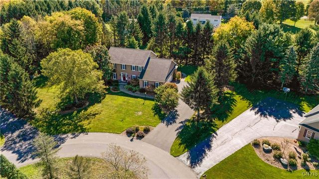 8000 Austrian Pine Circle, Pompey, NY 13104