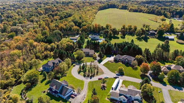 8000 Austrian Pine Circle, Pompey, NY 13104