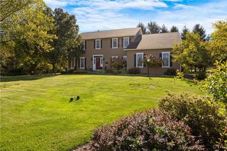8000 Austrian Pine Circle, Pompey, NY 13104