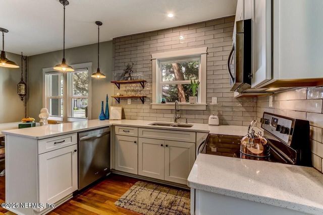 1117 CEDAR Street, Jacksonville, FL 32207