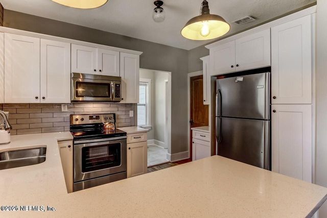 1117 CEDAR Street, Jacksonville, FL 32207