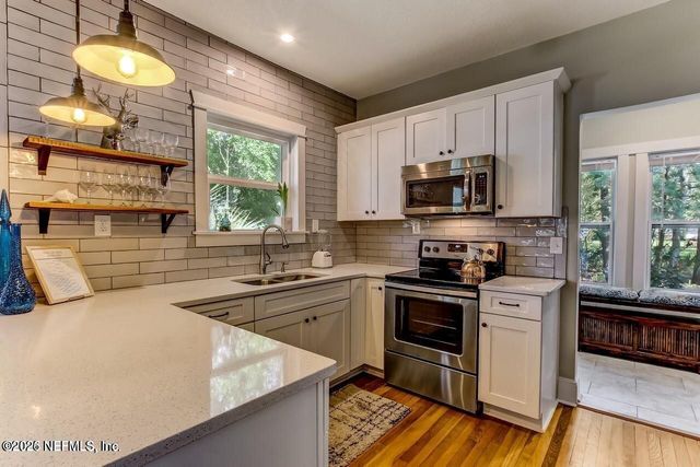 1117 CEDAR Street, Jacksonville, FL 32207