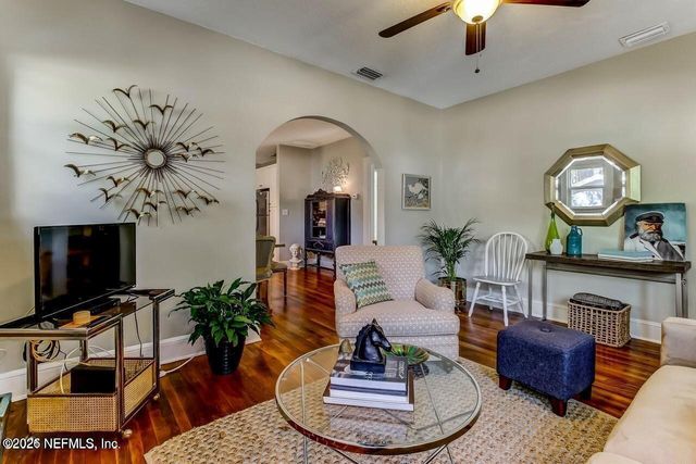 1117 CEDAR Street, Jacksonville, FL 32207