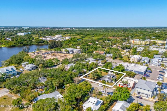 2106 Vernon Place, Melbourne, FL 32901