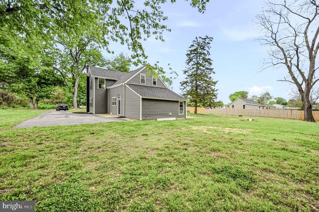 2081 DOWNS CHAPEL RD, Clayton, DE 19938