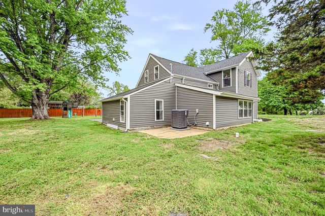 2081 DOWNS CHAPEL RD, Clayton, DE 19938