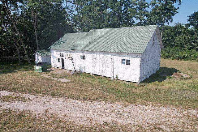 25660 Simpson Road, Mendon, MI 49072