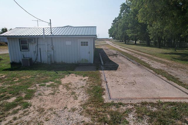 25660 Simpson Road, Mendon, MI 49072