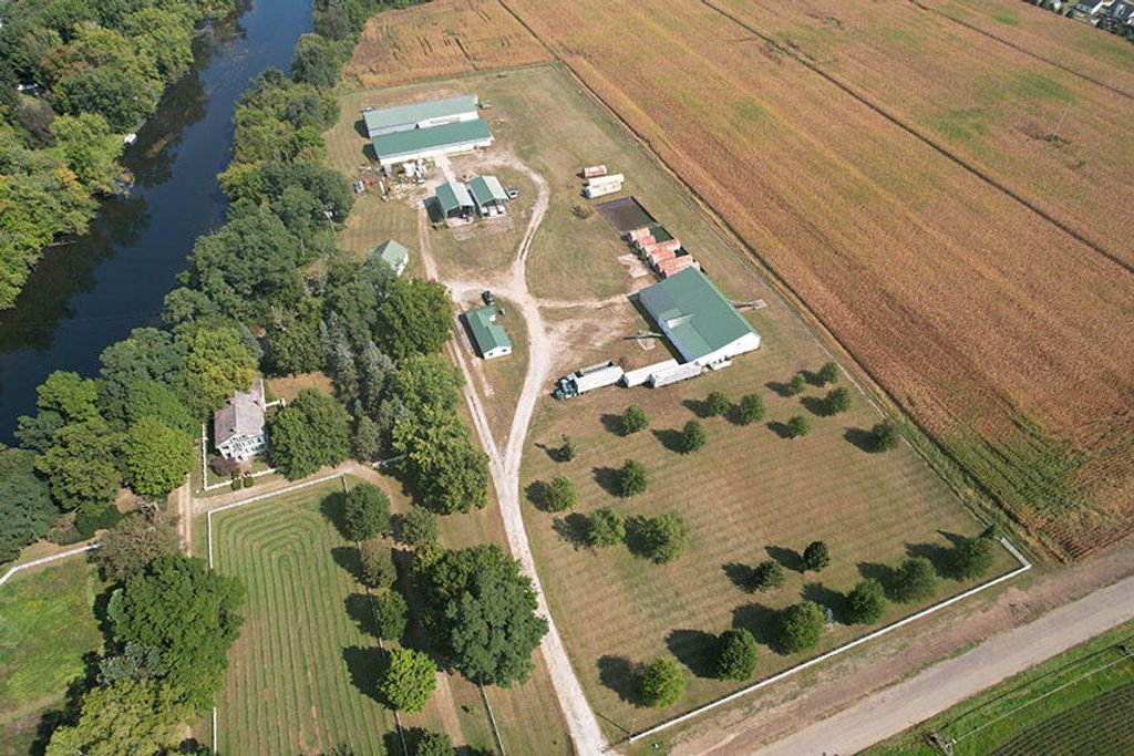 25660 Simpson Road, Mendon, MI 49072