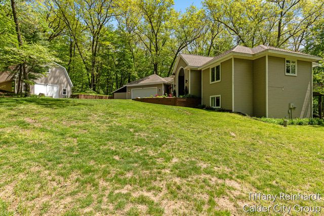 2760 Tyler Trail, Lowell, MI 49331