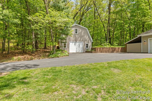 2760 Tyler Trail, Lowell, MI 49331