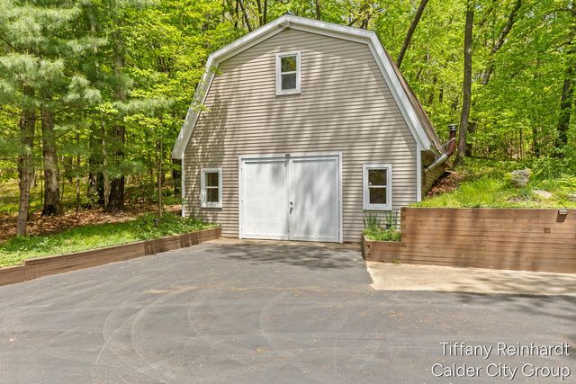 2760 Tyler Trail, Lowell, MI 49331