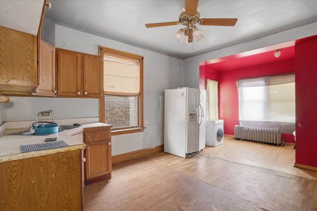 6734 S Maplewood Avenue, Chicago, IL 60629