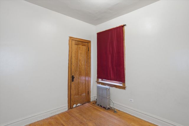 6734 S Maplewood Avenue, Chicago, IL 60629