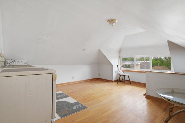 6734 S Maplewood Avenue, Chicago, IL 60629