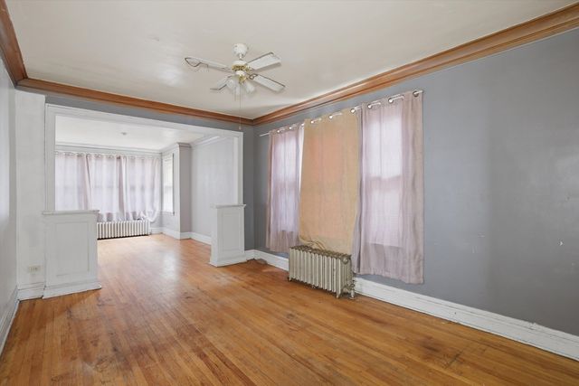 6734 S Maplewood Avenue, Chicago, IL 60629