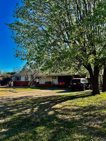 504 N Montgomery Street, Clarksville, AR 72830