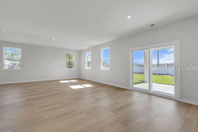 81 Gun Powder Ct, Ridgeland, SC 29936